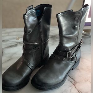 Gray metallic ankle boots